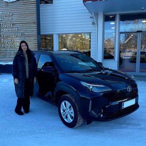 Uusi Yaris Cross kohti Vantaata!❄️